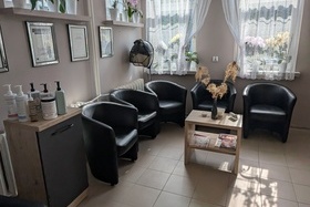 Miniatura zdjęcia 2 z galerii salonu fryzjerskiego.
