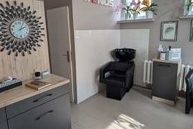 Miniatura zdjęcia 3 z galerii salonu fryzjerskiego.