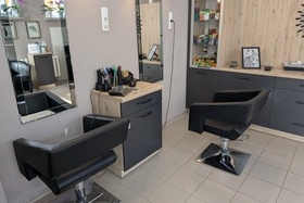 Miniatura zdjęcia 5 z galerii salonu fryzjerskiego.